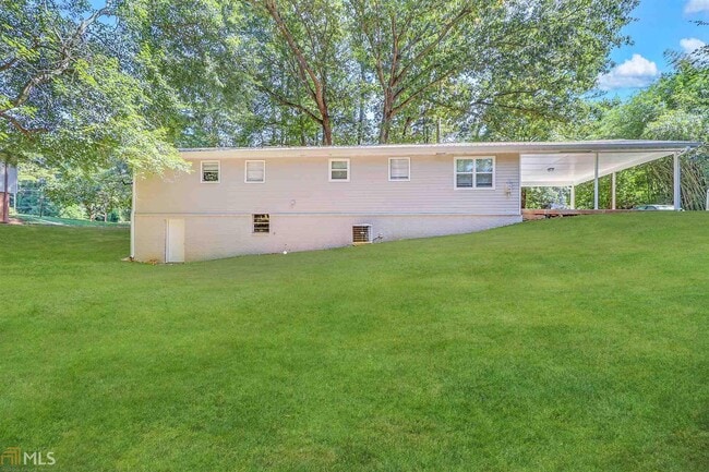 Building Photo - 8775 Lee Rd