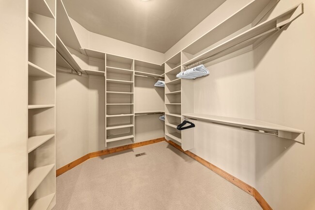 Building Photo - 3052 Snow Canyon Pkwy