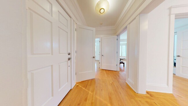 Building Photo - 29-29 Pleasant St