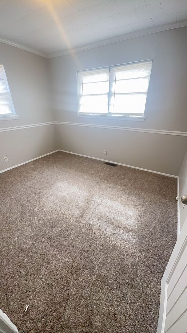 Building Photo - 1905 28th St