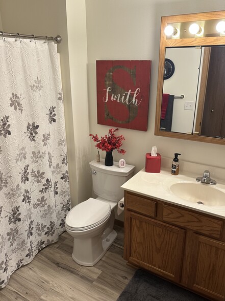 Lower Level Bathroom - W6040 Bucklin Rd