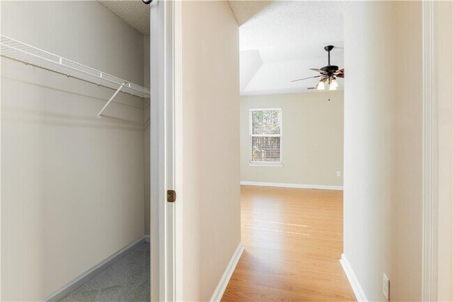 Building Photo - 4209 Zephyrhills Dr