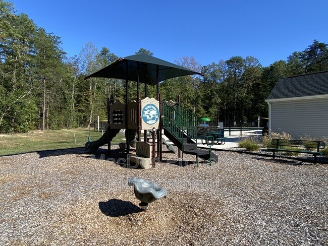 Building Photo - 18422 Centennial Cir