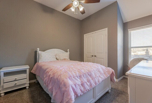 Building Photo - 8727 Hideout Bnd