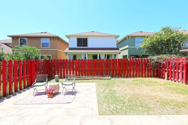 Building Photo - 9813 Sandhill Dr