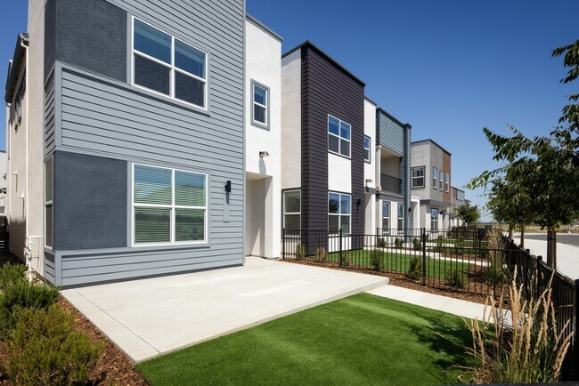 Building Photo - Cyrene at Meadowlands - Single Family Home...