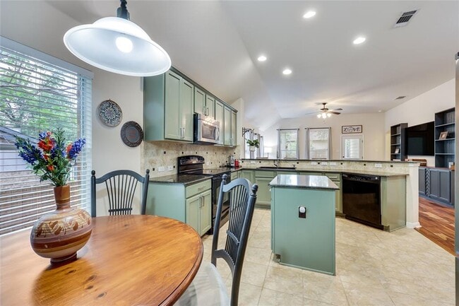 Building Photo - 1426 Gracy Dr