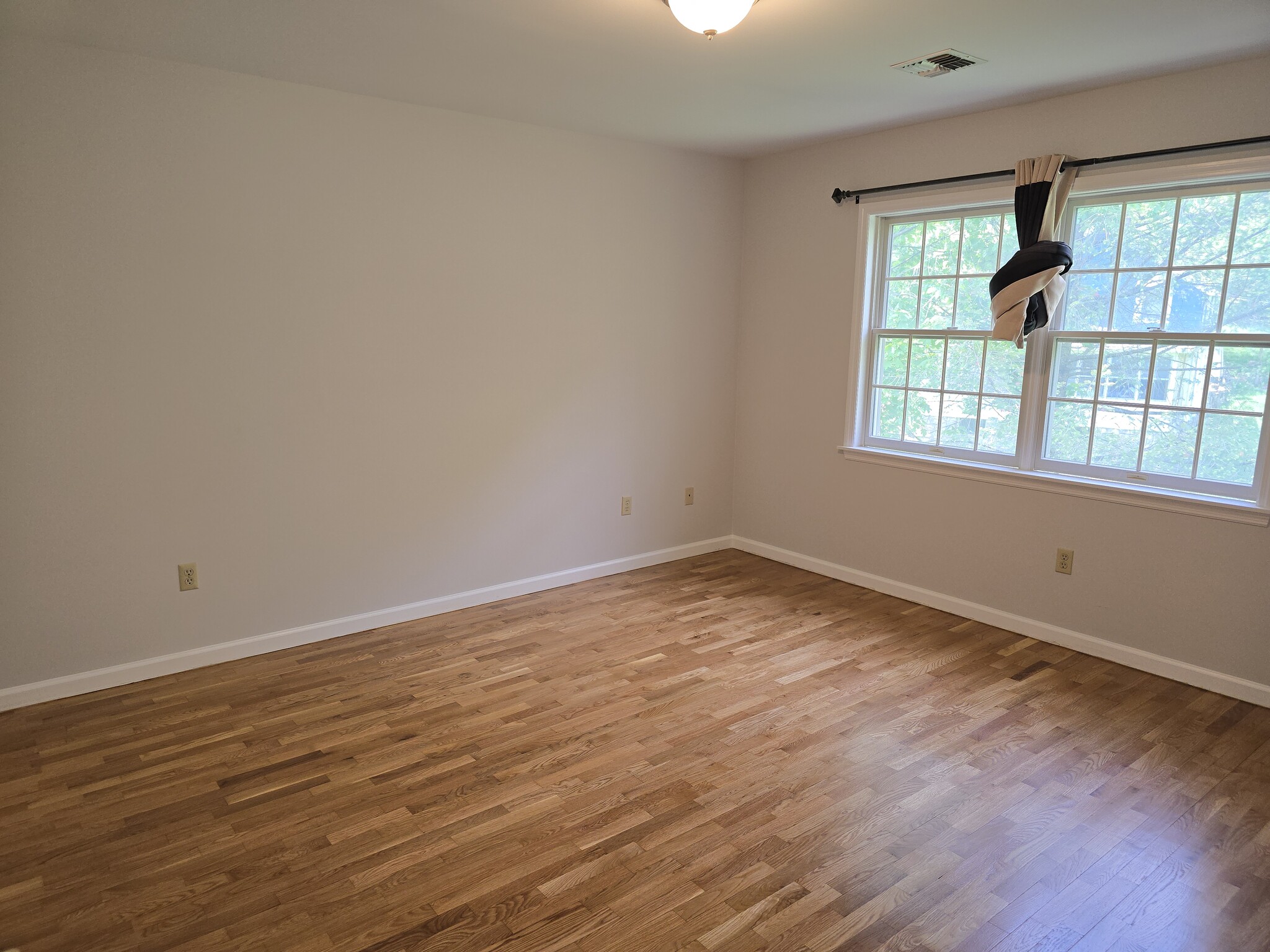 2nd bedroom - 13 Autumn Leaf Ct