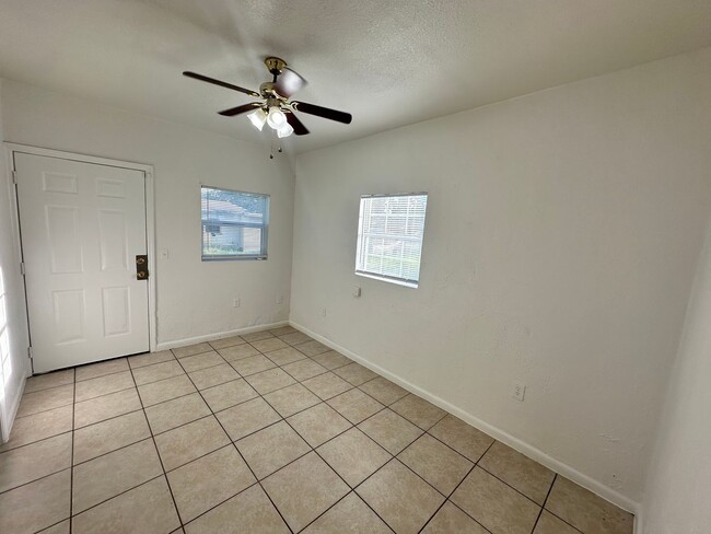Building Photo - Charming 3-Bedroom Home in Leesburg!