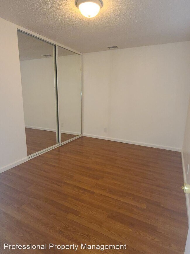 Building Photo - 3 br, 2 bath House - 5917 Clement Ave