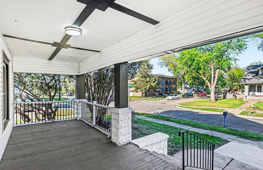 Building Photo - 1341 N 45th St