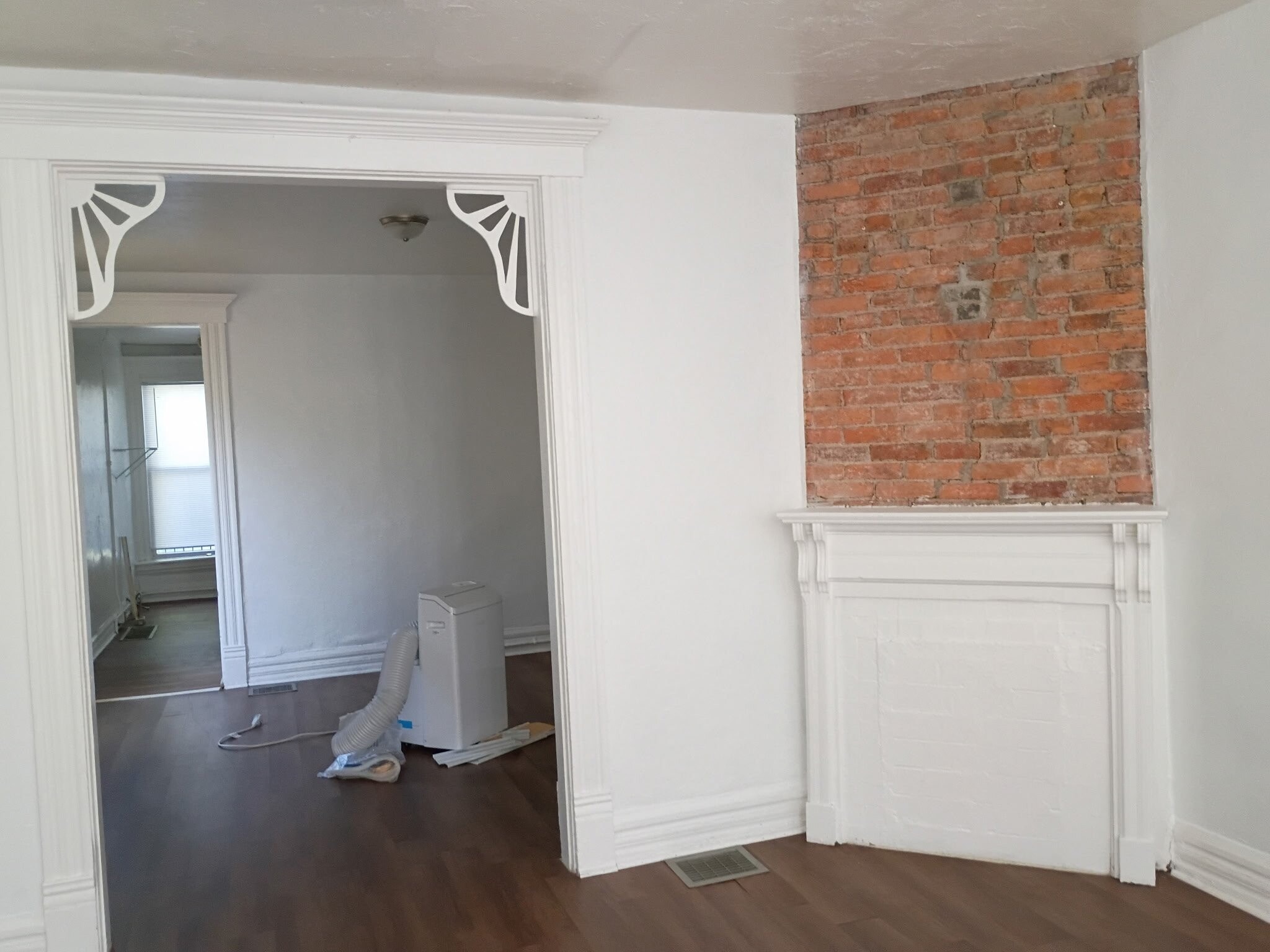 Building Photo - 1286 Indianola Ave