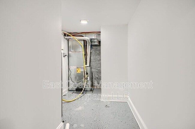 Building Photo - 2535 Shirley Ave