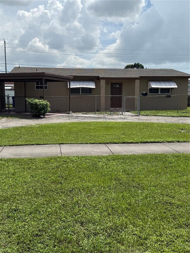 Building Photo - 17221 NW 42nd Ave