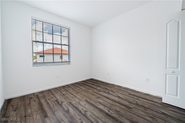 Building Photo - 7005 Romana Way
