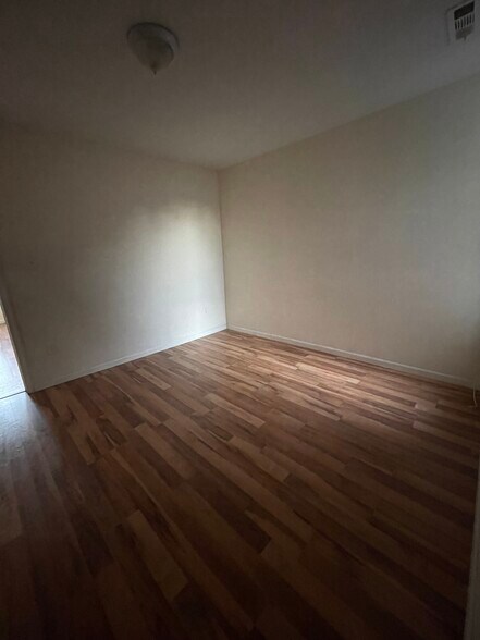 Building Photo - 4840 N Camac St