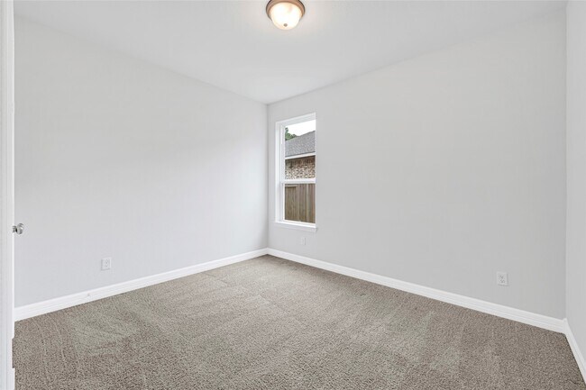 Building Photo - 9339 Galloway Wds Trl
