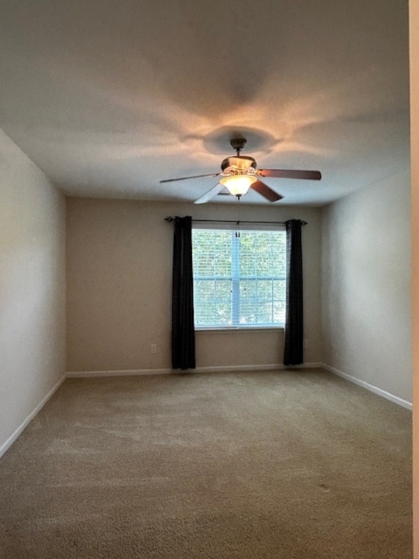 Building Photo - 257 Chesterton Dr