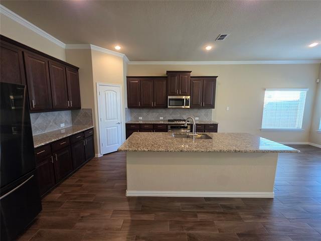 Building Photo - 2021 Milano Ln