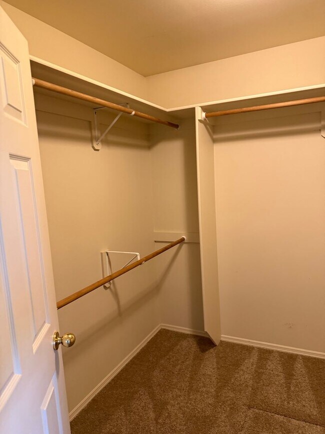 Building Photo - Single Family Home for Rent in Bozeman! Ov...