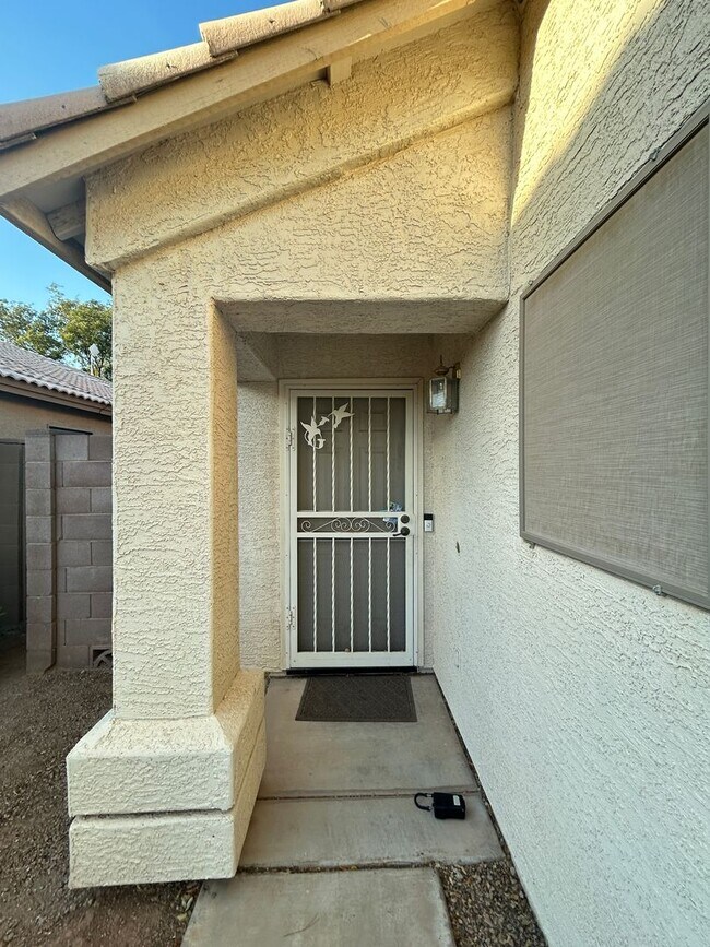Building Photo - 11438 W Virginia Ave