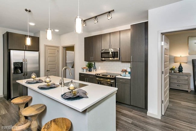 Building Photo - 1 br, 1 bath Apartment - 505 Westcott St 020