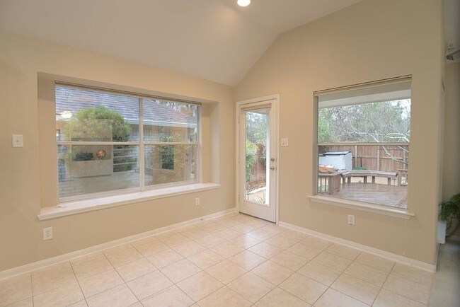 Building Photo - 67 N Veranda Ridge Dr