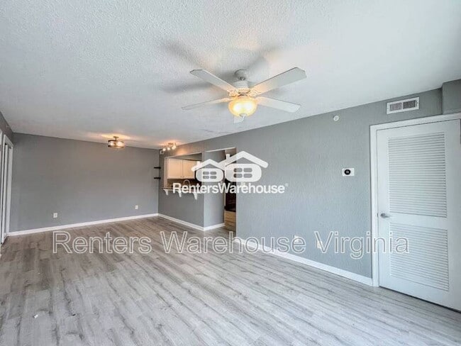 Building Photo - 1120 Ocean Trace Ln