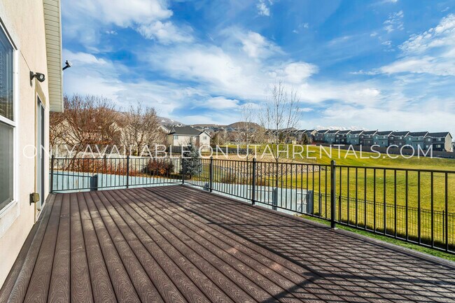 Building Photo - 4306 N Chestnut Oak Dr