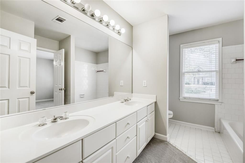 Building Photo - 115 Nesbit Ridge Dr