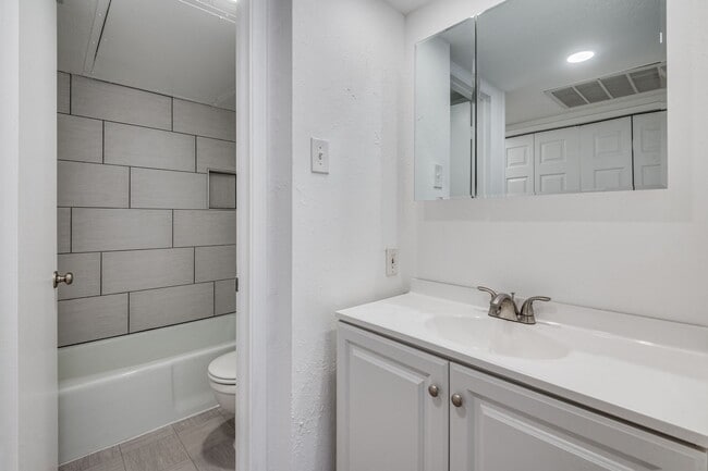 Building Photo - 4535 N. O'Connor-1217