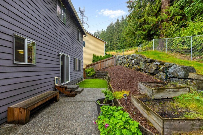 Building Photo - 4152 240 Pl SE