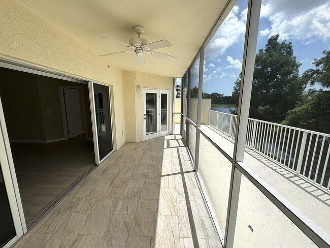 Building Photo - Country Club 6103