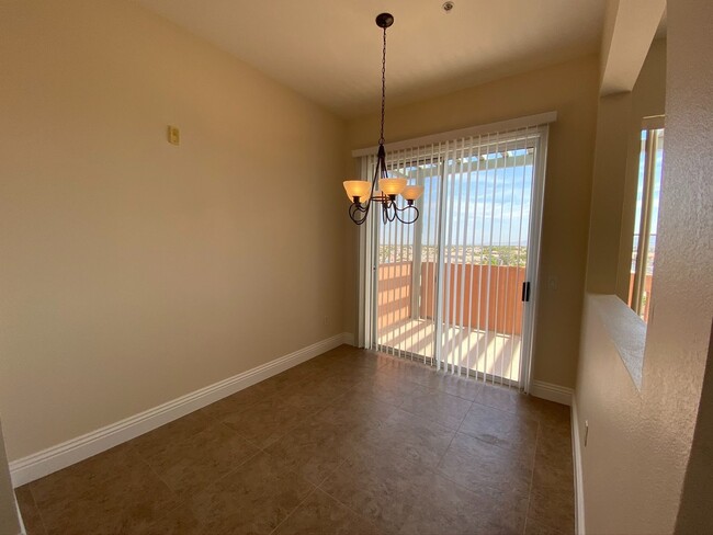 Building Photo - FABULOUS 4TH FLOOR CONDO IN GATED COMMUNIT...