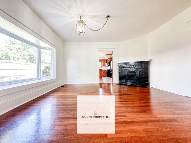 Building Photo - Spacious 4-bedroom Home in Woodruff