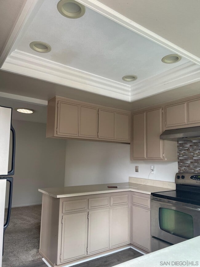 Building Photo - 608 Persimmon Way