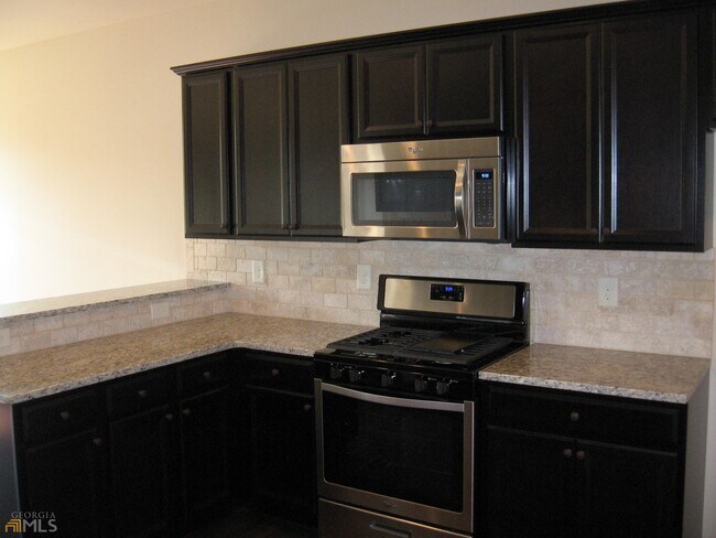 Building Photo - 4955 Ducote Trail