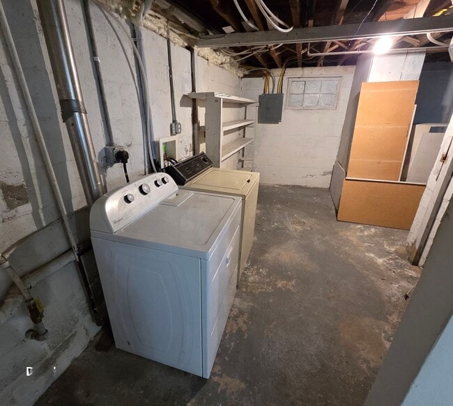 Building Photo - 3 Bedroom Located in Grace Idaho