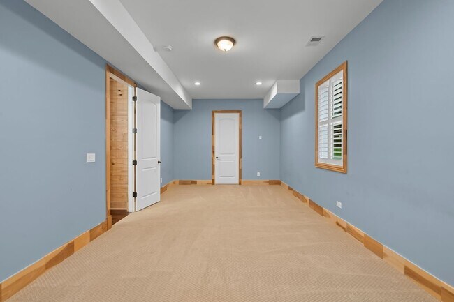 Building Photo - 444 Wild Elm St