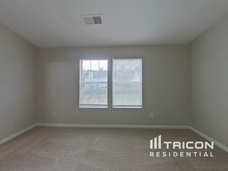 Building Photo - 7089 Merrywood Dr