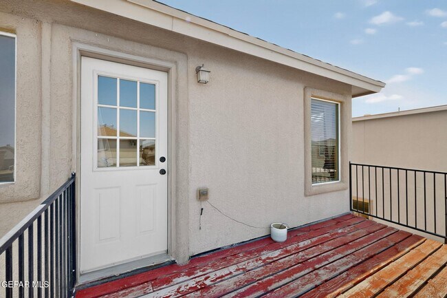 Building Photo - 14613 Sunny Land Ave