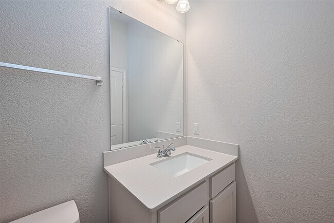 Building Photo - 6906 Montclair Colony Trl