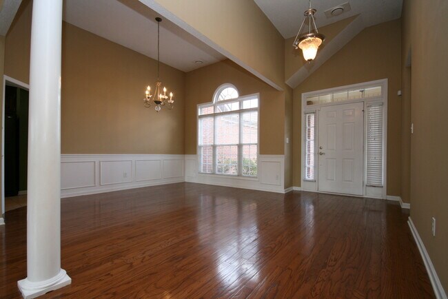 Building Photo - 176 Timber Oak Rd