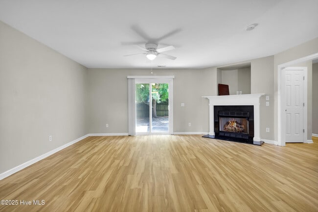 Building Photo - 124 Crooked Run Dr