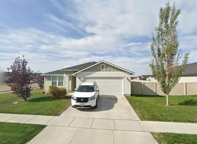 Building Photo - Coming Soon !!! Great location, 3 bedroom ...