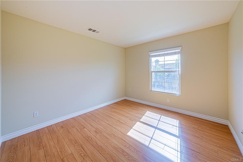 Building Photo - 138 S Hidden Path