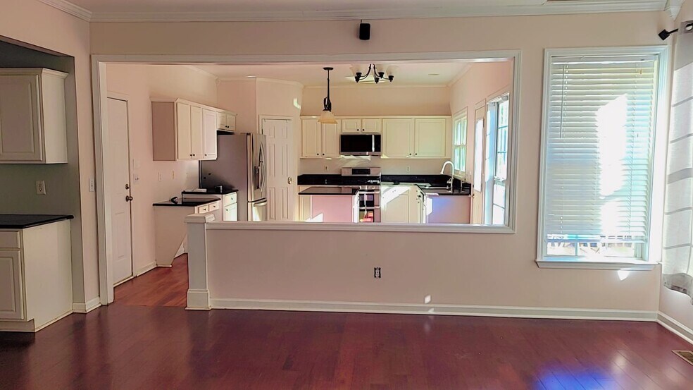 Kitchen - 3391 Spindletop Dr NW