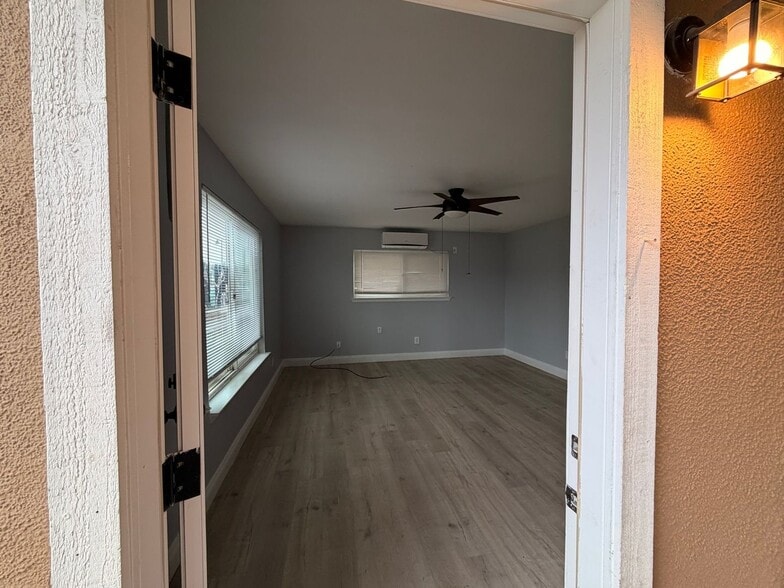 Building Photo - 7812 Sayonara Dr