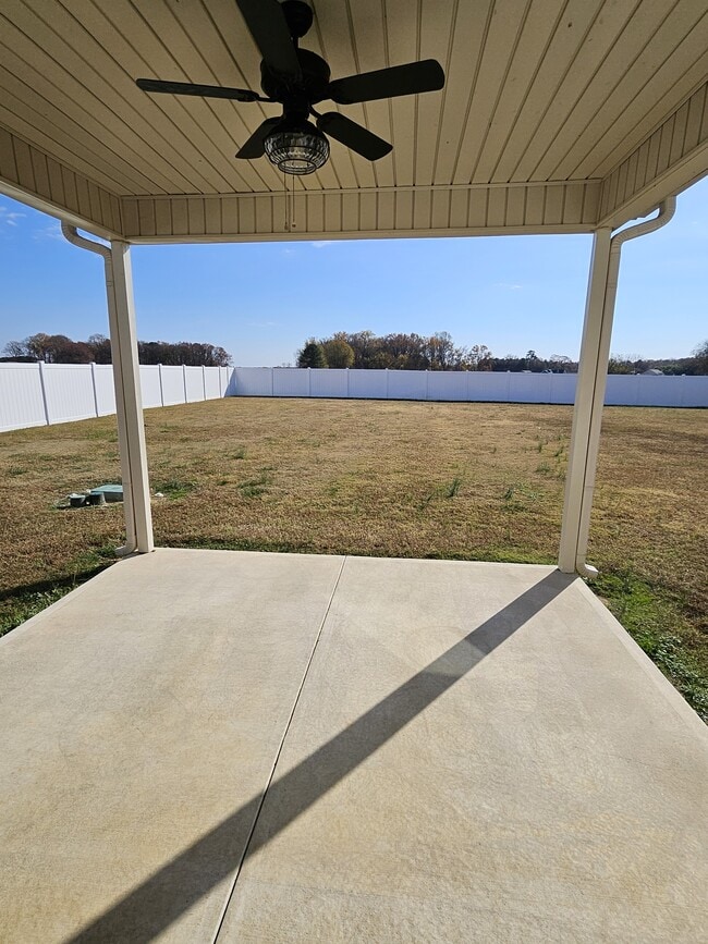 Building Photo - 202 Mutton Dr