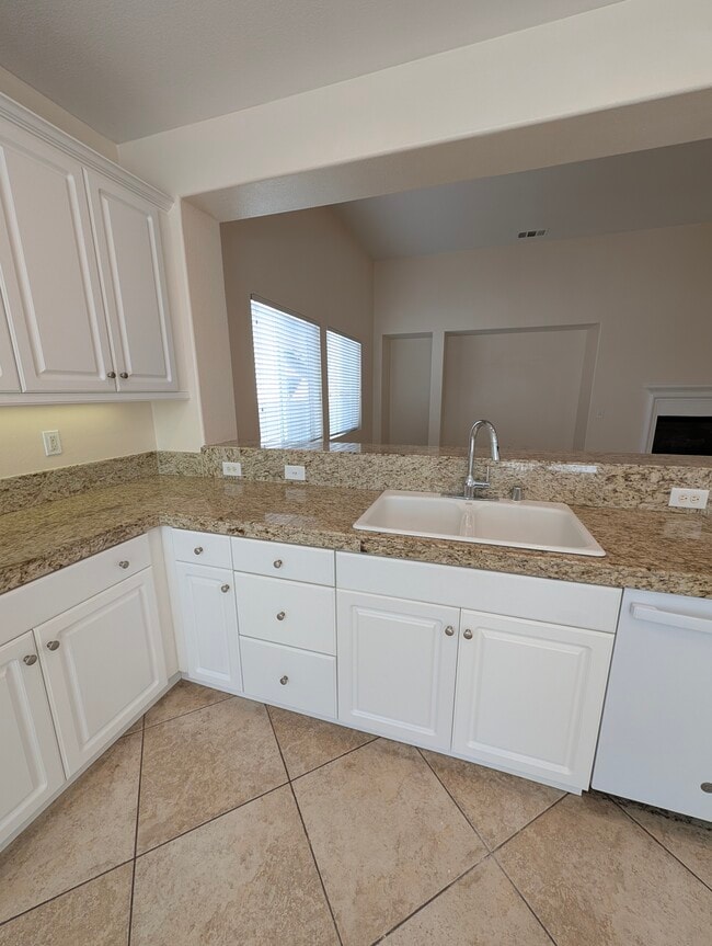 Building Photo - 1468 Burns Ln